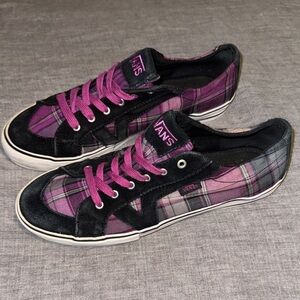 Vans Skater shoes Black and Purple Plaid Sneakers
